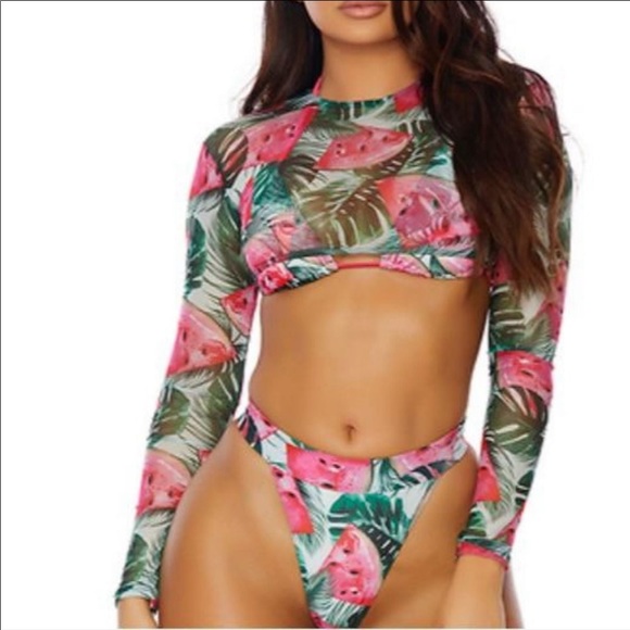 Mesh Pool Top & Shorts - Picture 2 of 4